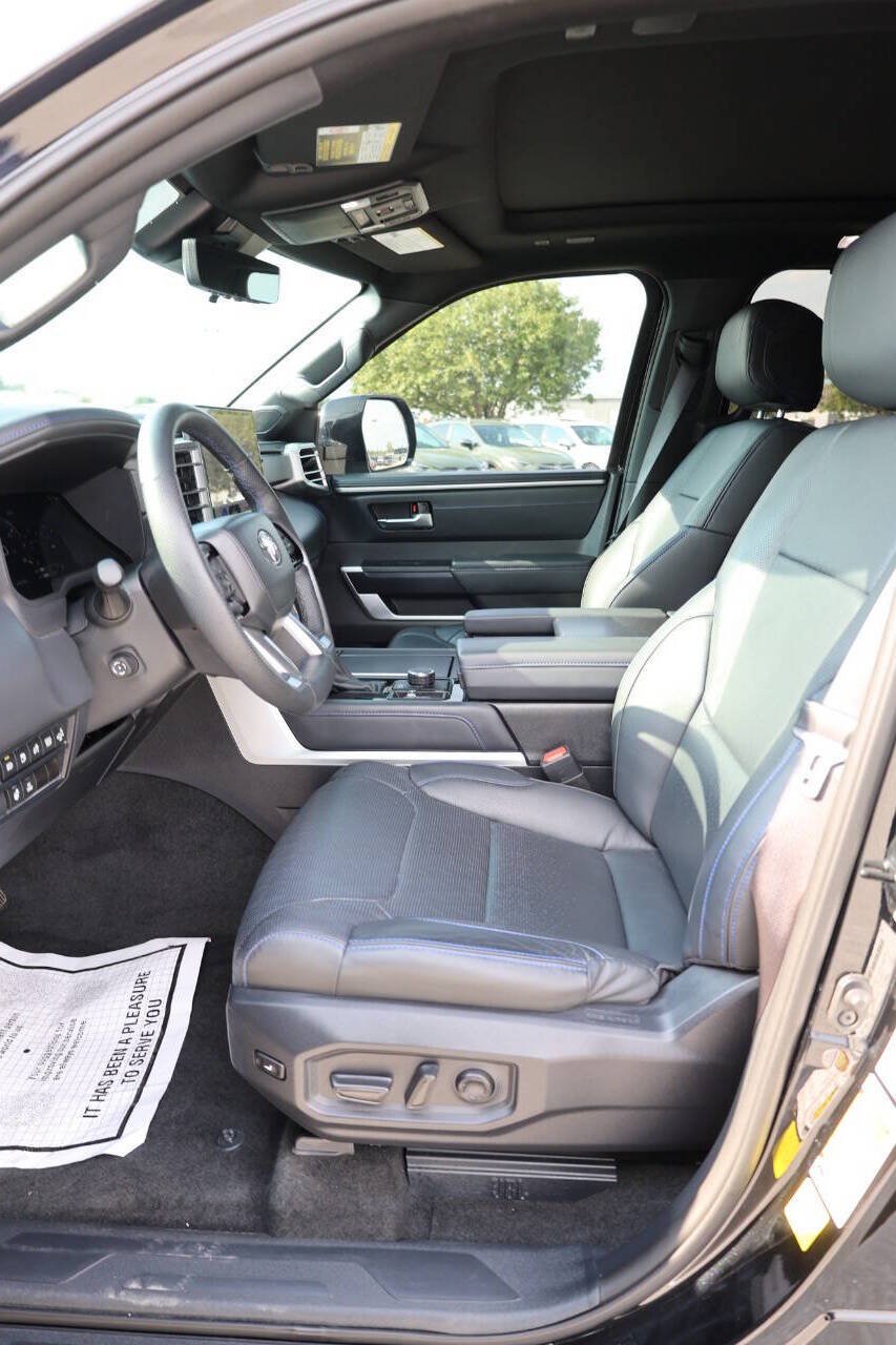 Used 2024 Toyota Sequoia Platinum AWD/4WD image 13