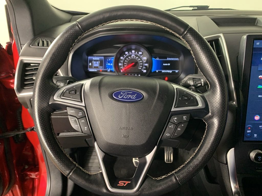 Used 2022 Ford Edge ST w/ Equipment Group 401A image 21