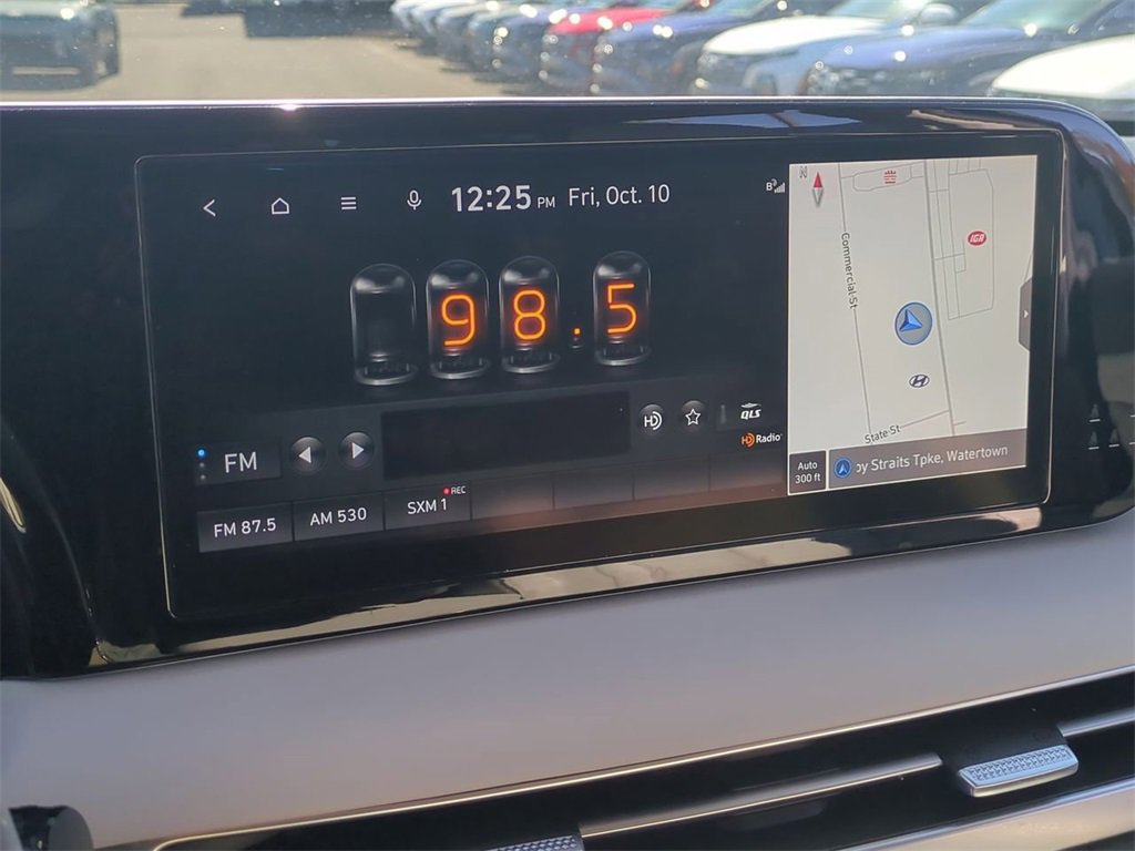 Used 2023 Hyundai Palisade Calligraphy image 18