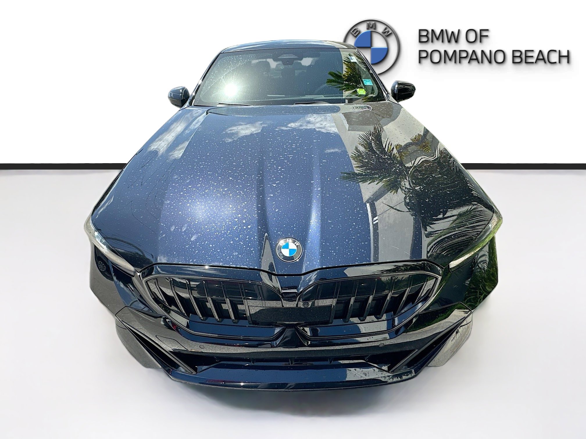 Used 2024 BMW 540i xDrive w/ Premium Package image 2