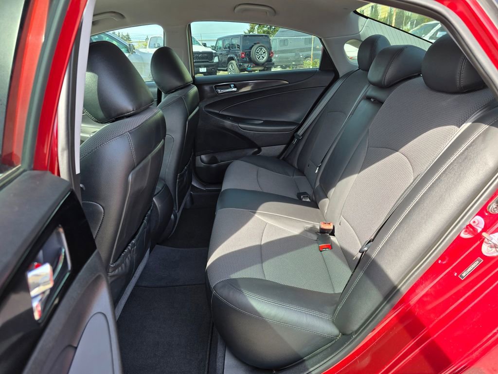 Used 2014 Hyundai Sonata SE FWD image 14