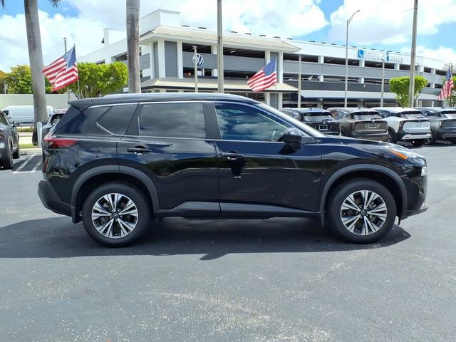 Used 2023 Nissan Rogue SV w/ SV Premium B Package FWD image 16