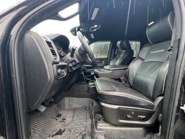 Used 2022 RAM 2500 Laramie w/ Night Edition image 16