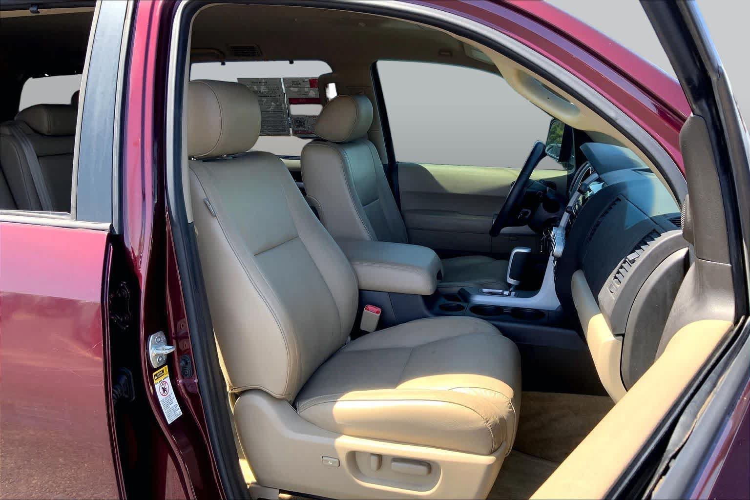 Used 2008 Toyota Sequoia Limited RWD image 8