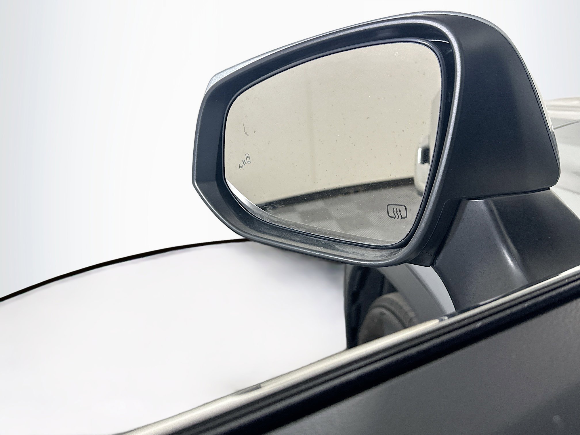 Used 2025 Toyota Grand Highlander AWD image 16