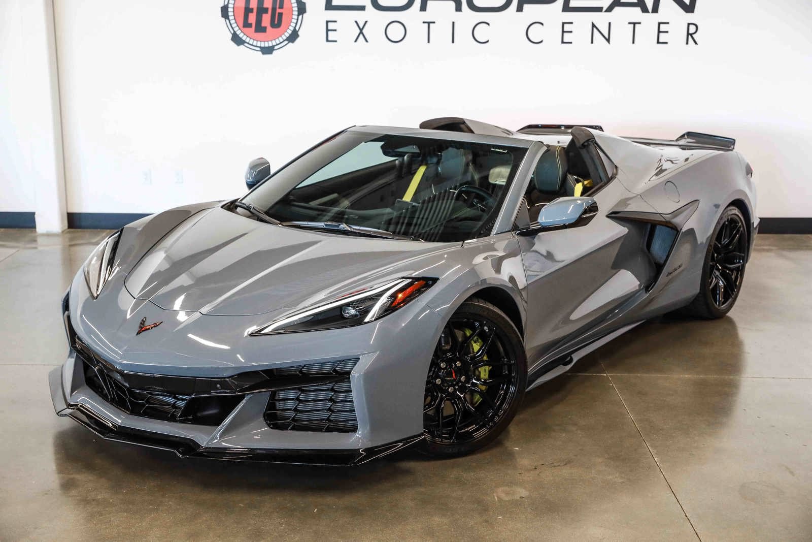 Used 2024 Chevrolet Corvette Z06 w/ Battery Protection Package RWD image 6