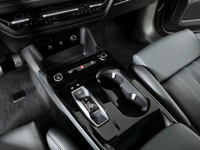Used 2025 Audi Q6 e-tron Prestige w/ Black Warm Weather Package image 18