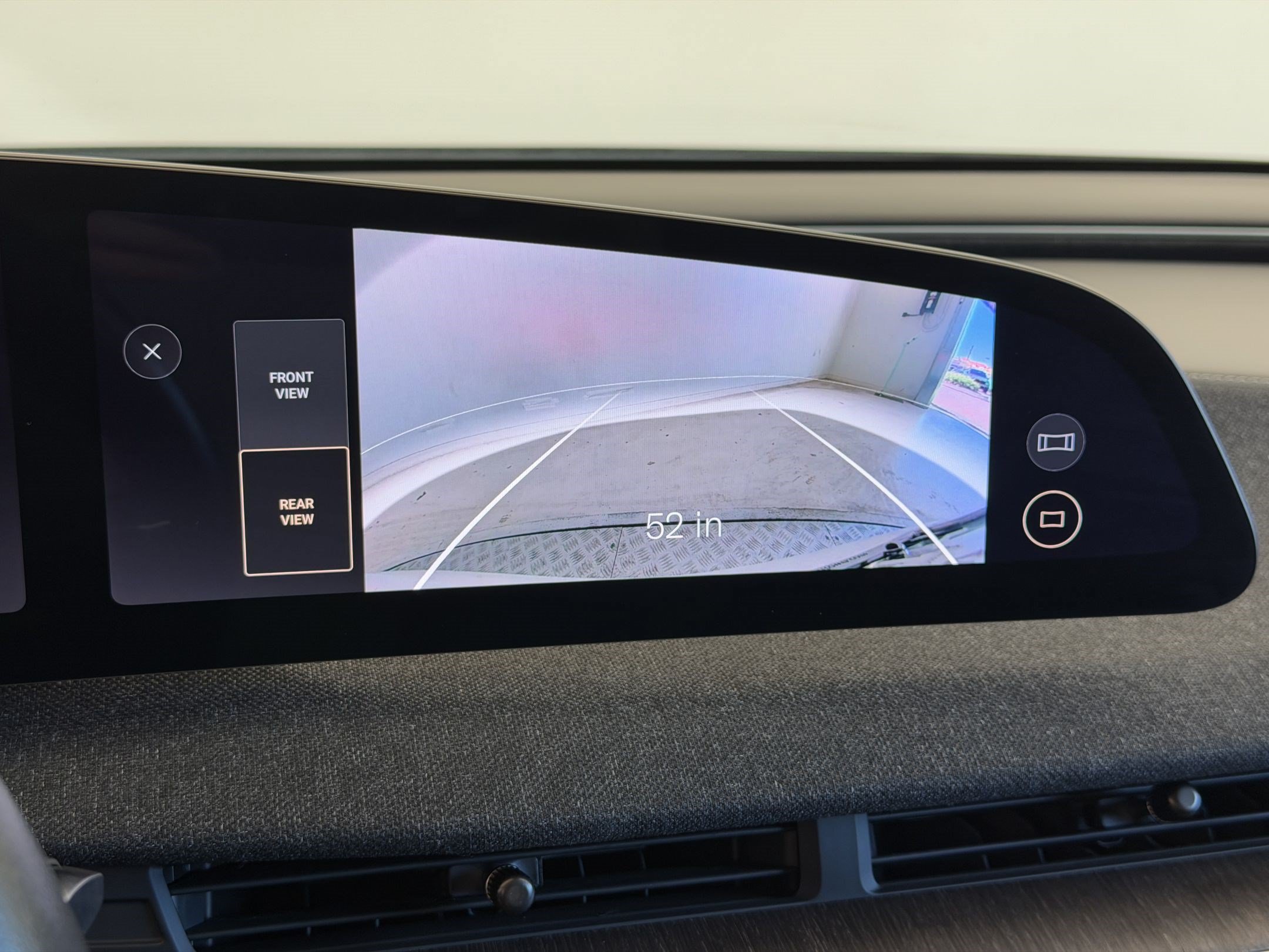 Used 2025 Lucid Air Touring AWD/4WD image 18