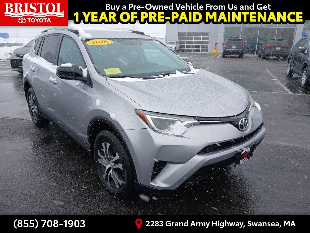 Used 2016 Toyota RAV4 LE image 1