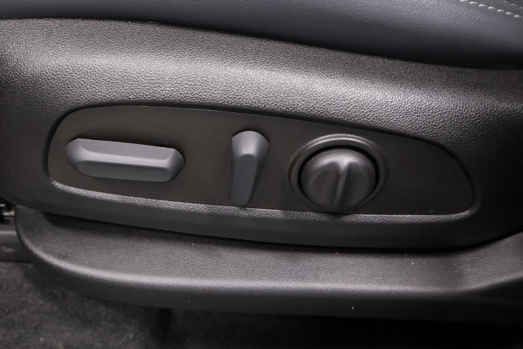 Used 2023 Buick Enclave Essence w/ Experience Buick Package image 26