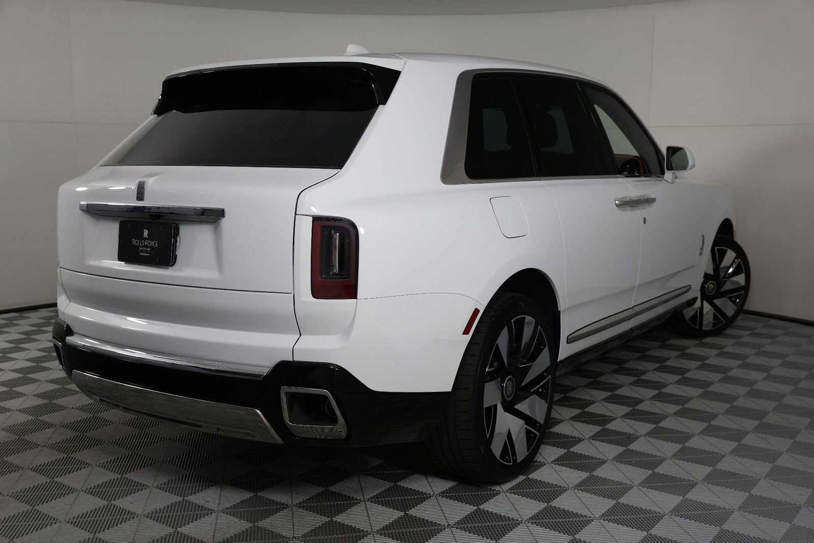 New 2026 Rolls-Royce Cullinan AWD/4WD image 7