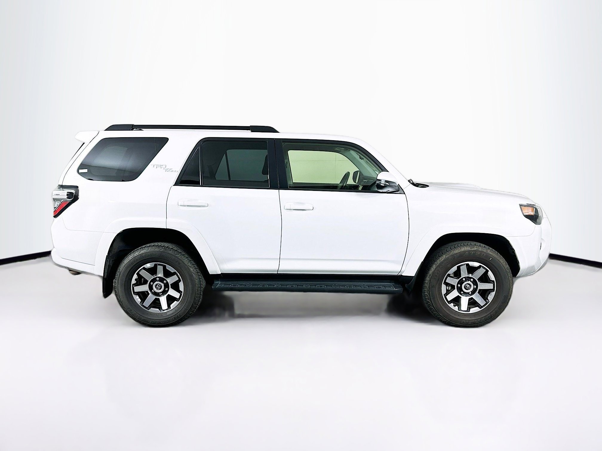 Used 2024 Toyota 4Runner TRD Off-Road Premium image 10