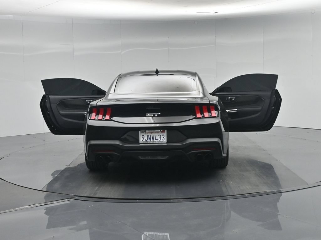 Used 2024 Ford Mustang GT RWD image 31