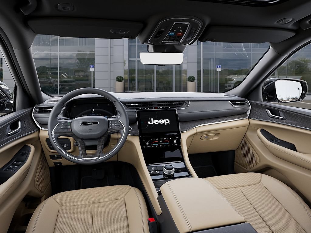 New 2025 Jeep Grand Cherokee L Limited w/ Luxury Tech Group II AWD/4WD image 14