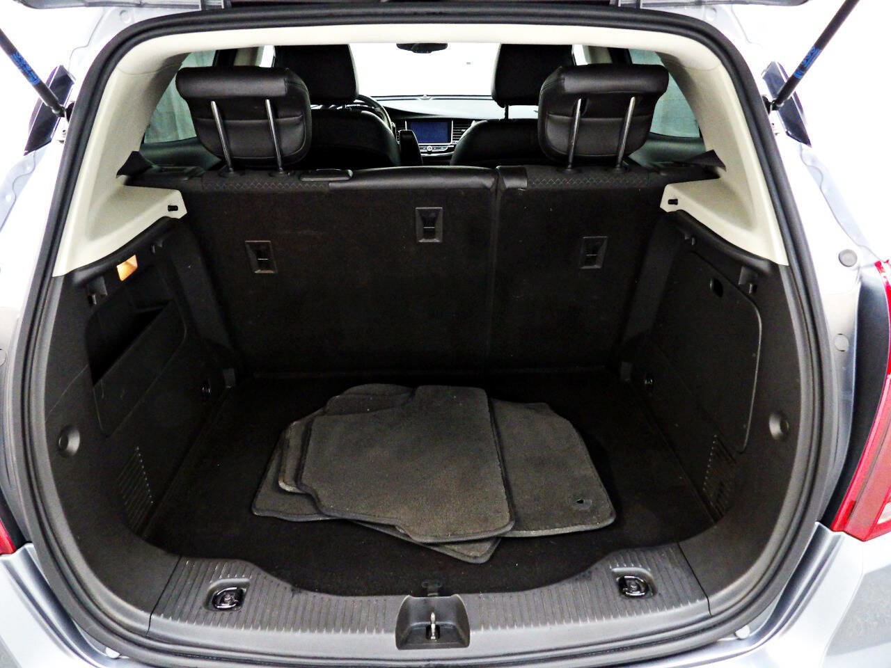 Used 2019 Buick Encore Preferred w/ Safety Package AWD/4WD image 13