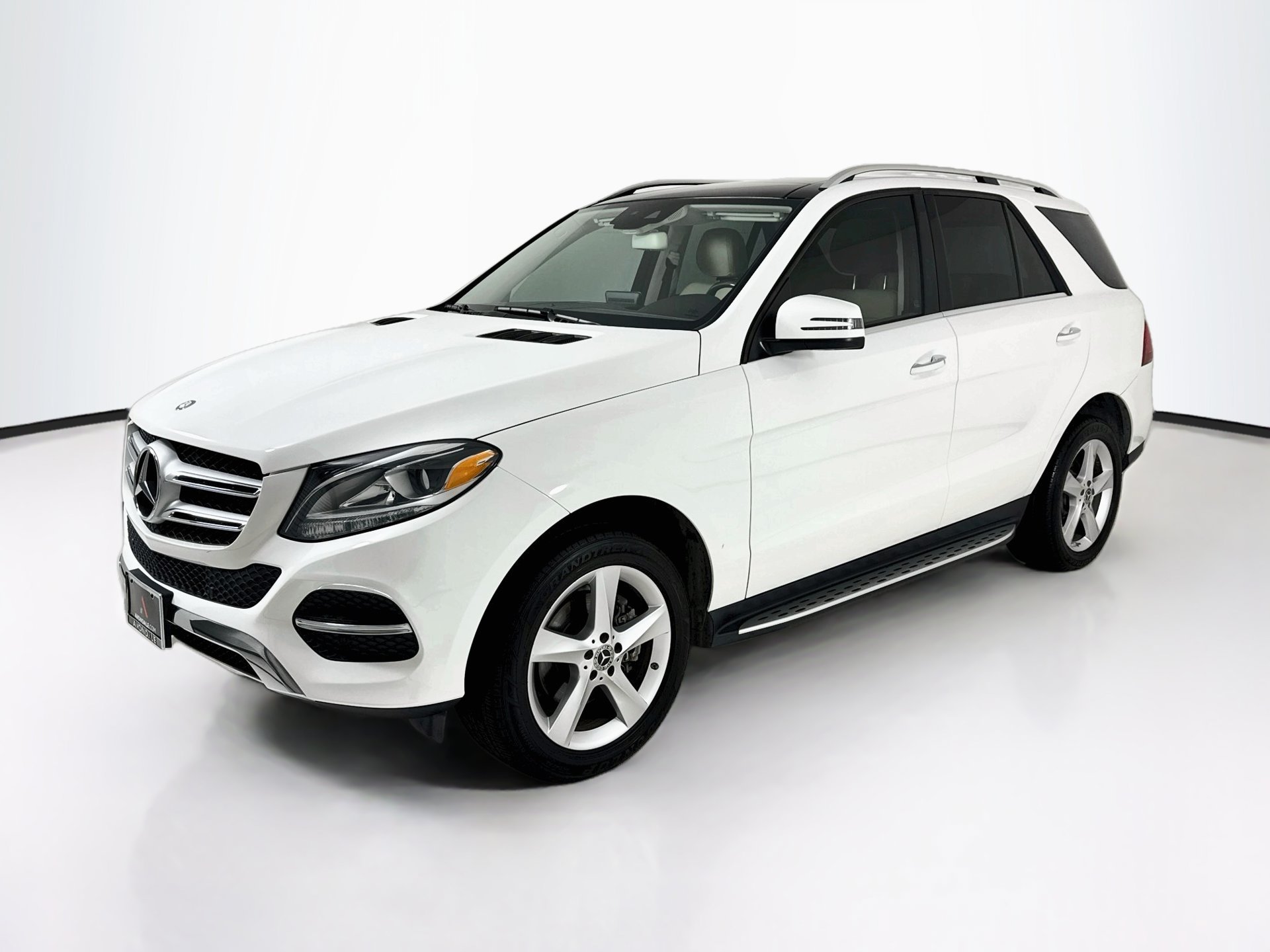 Used 2017 Mercedes-Benz GLE 350 image 3