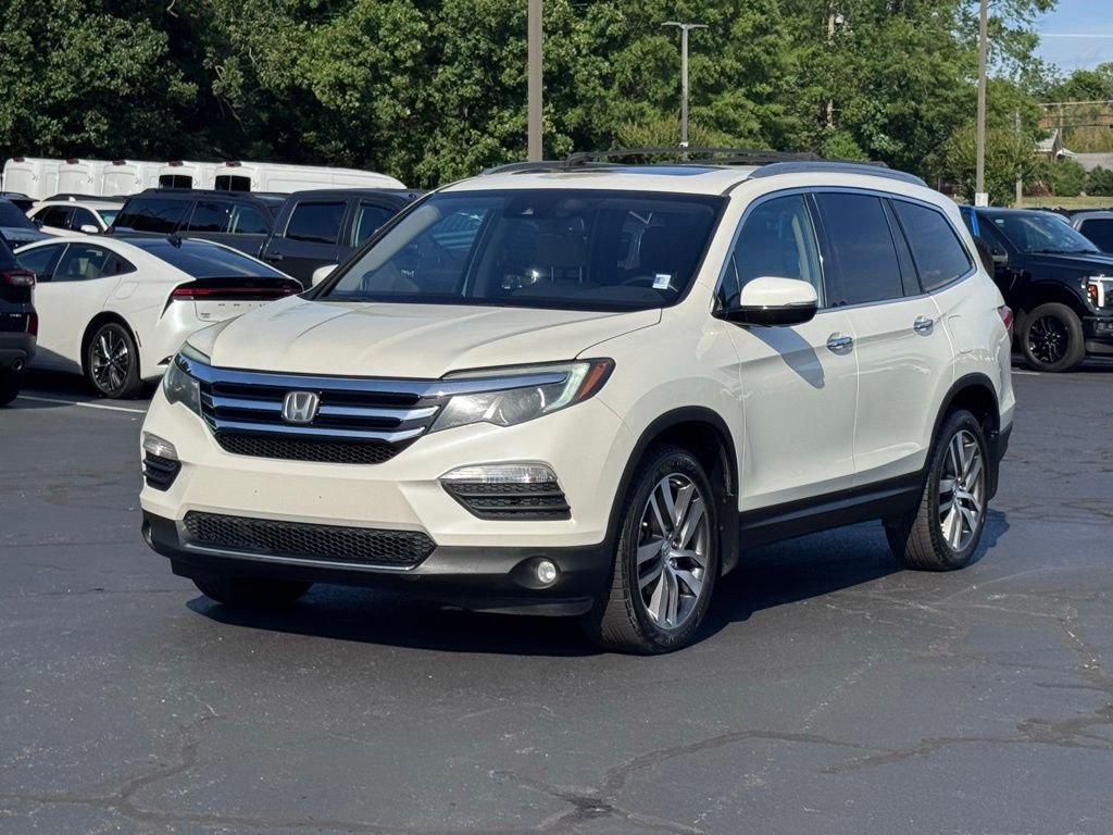 Used 2016 Honda Pilot Touring image 2