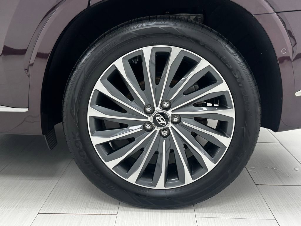 Used 2023 Hyundai Palisade Calligraphy image 41