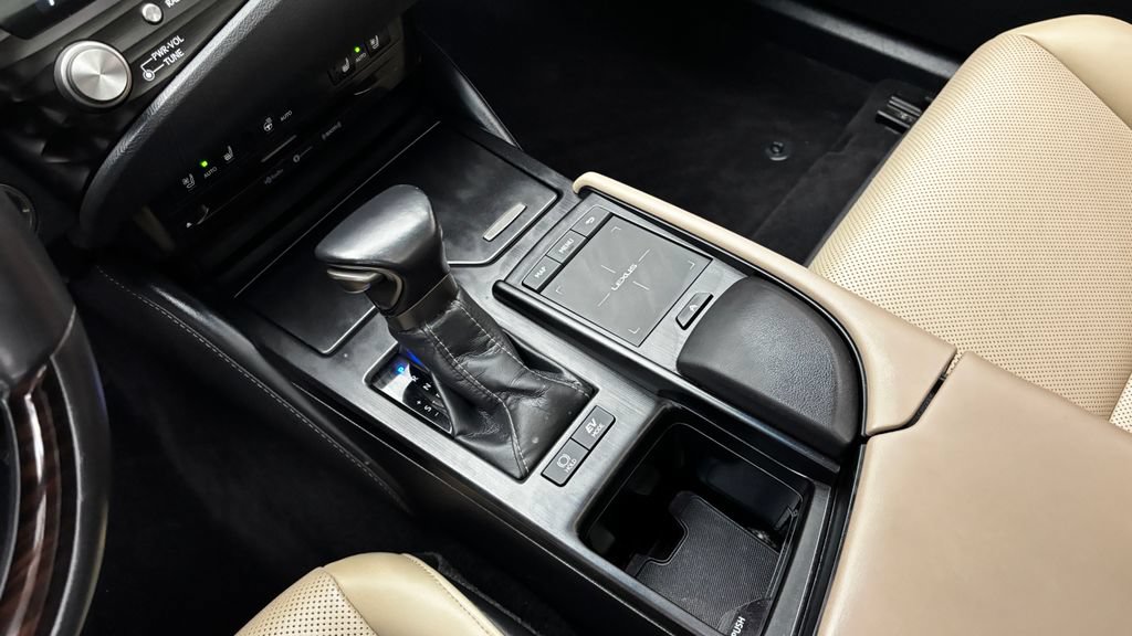 Used 2021 Lexus ES 300h w/ Premium Package FWD image 24