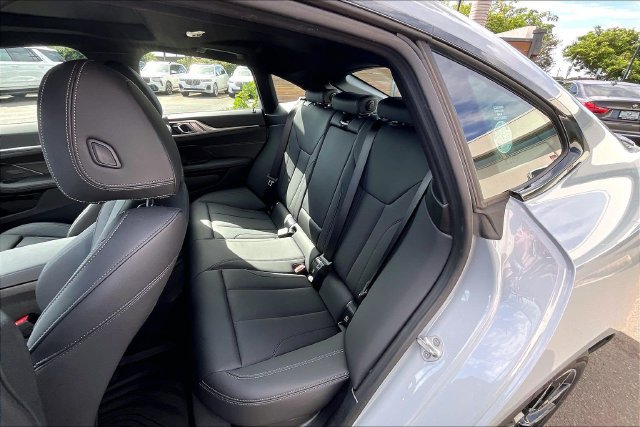 Used 2025 BMW i4 eDrive40 w/ M Sport Package RWD image 27