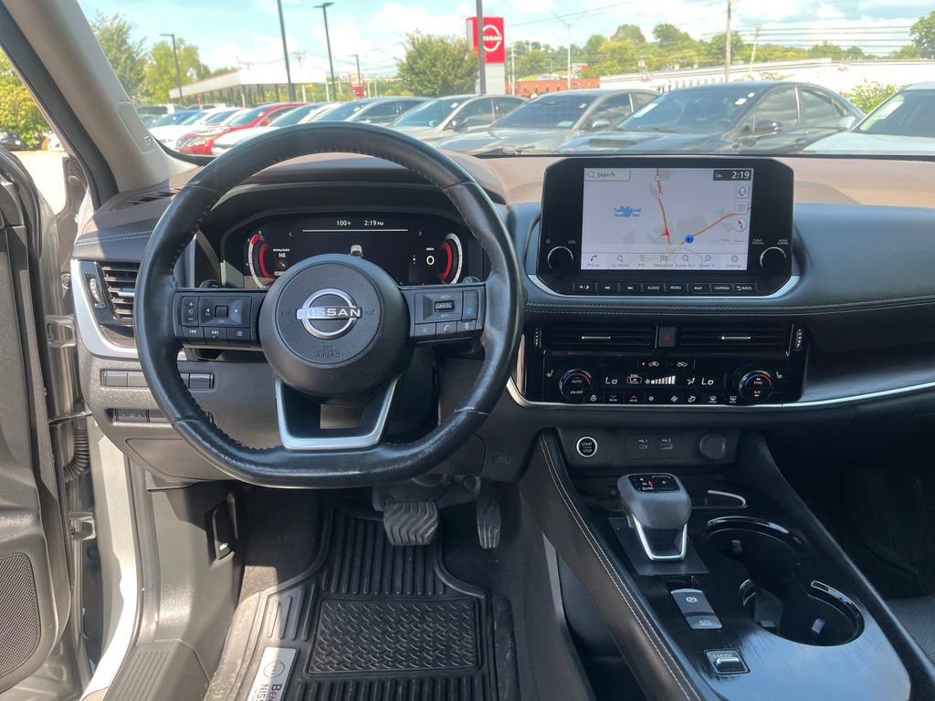 Used 2023 Nissan Rogue Platinum w/ Platinum Premium Package FWD image 24