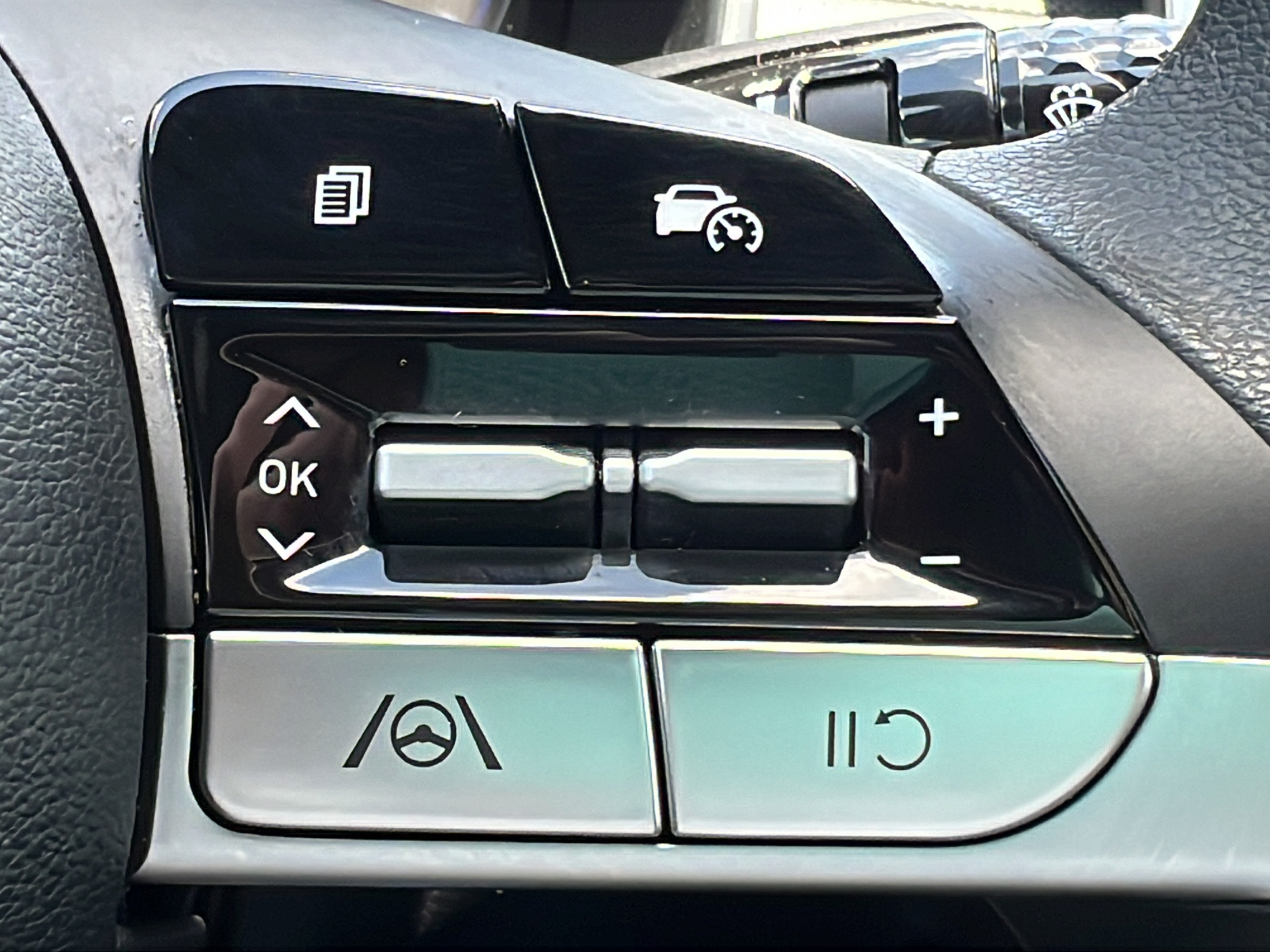 Certified 2022 Hyundai Santa Cruz SEL FWD image 21