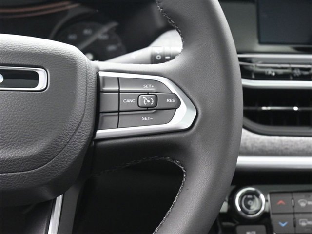 New 2025 Jeep Compass Latitude w/ Sun & Sound Group image 29