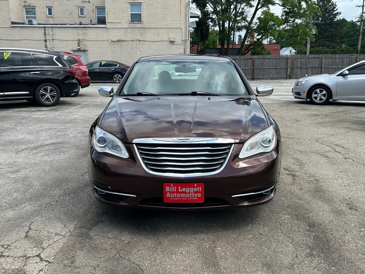 Used 2013 Chrysler 200 Limited FWD image 3
