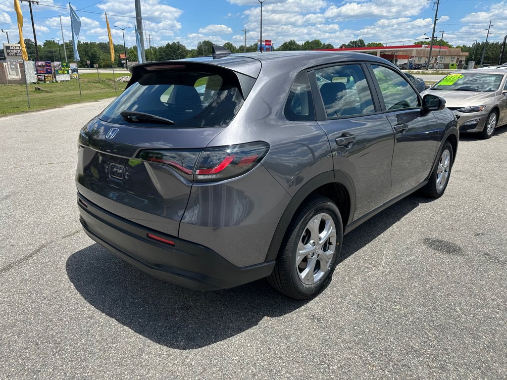 Used 2023 Honda HR-V LX image 5