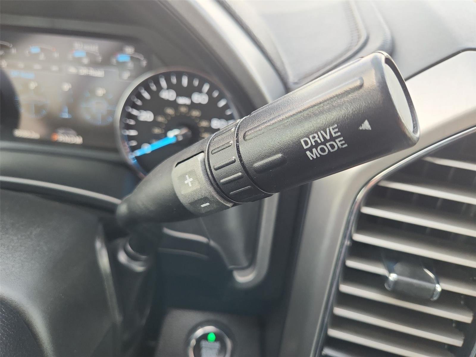 Used 2021 Ford F350 Platinum AWD/4WD image 16