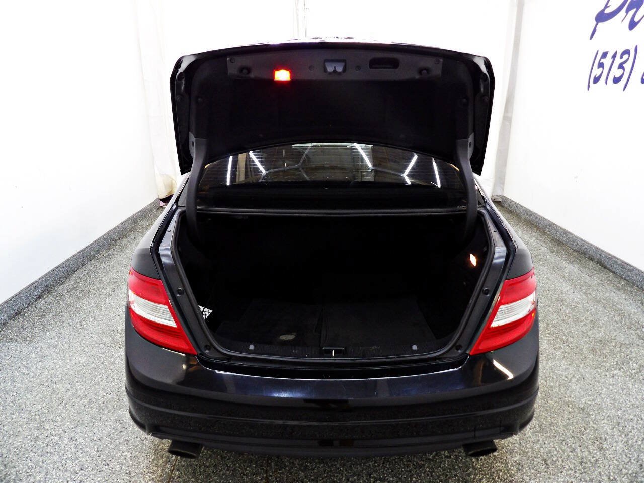 Used 2010 Mercedes-Benz C 300 Sedan image 13