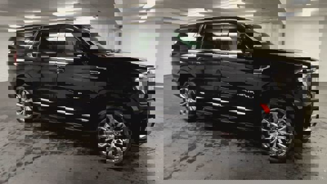 Certified 2024 GMC Yukon XL Denali w/ Max Trailering Package image 2