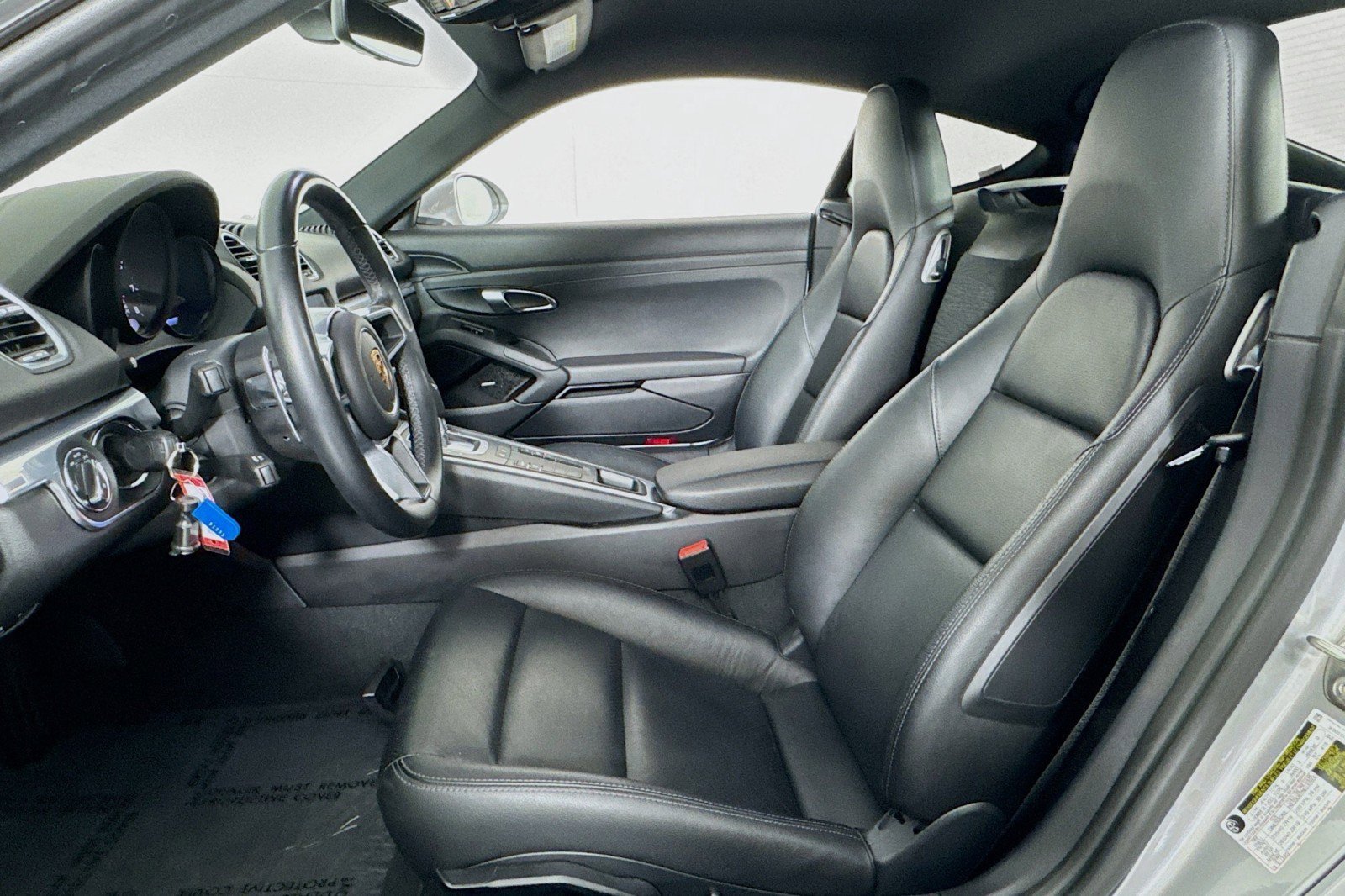 Used 2021 Porsche 718 Cayman image 14