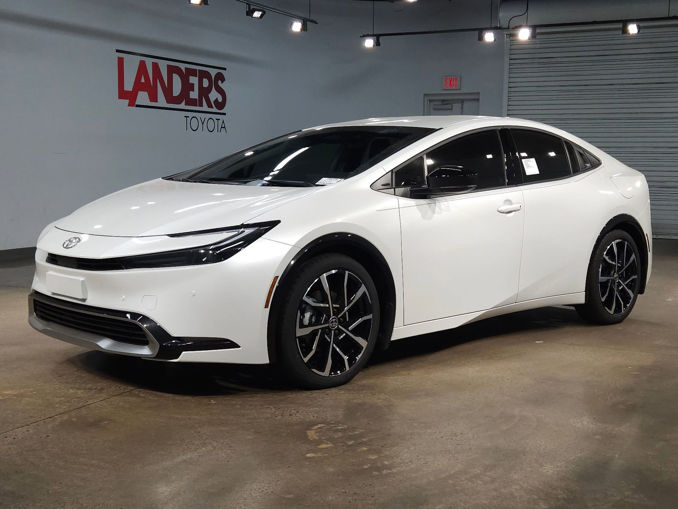 New 2026 Toyota Prius Plug-In Hybrid image 3