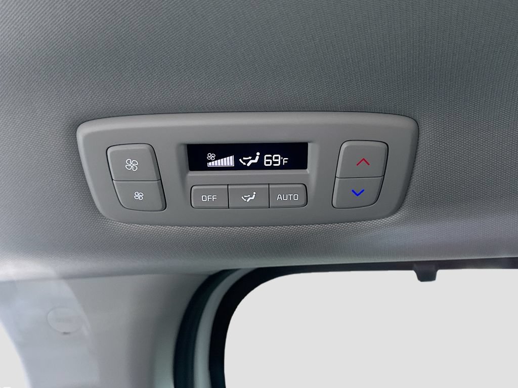 Certified 2025 Kia Carnival SX Prestige FWD image 27