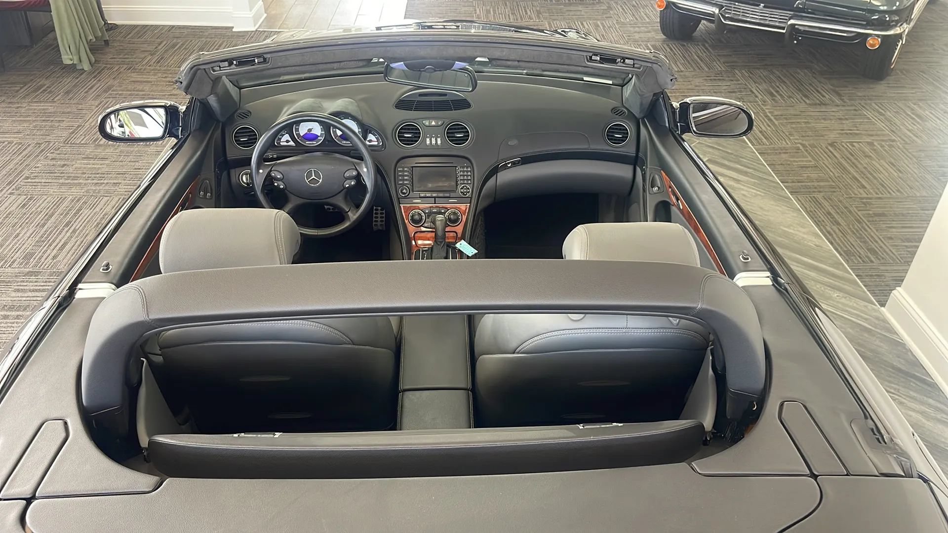 Used 2005 Mercedes-Benz SL 55 AMG image 36