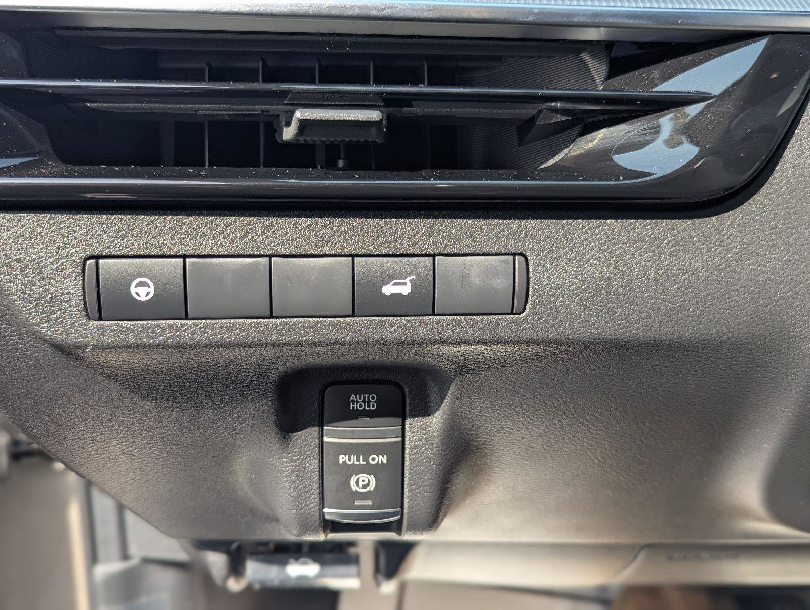 Used 2026 Nissan Murano SL AWD/4WD image 32