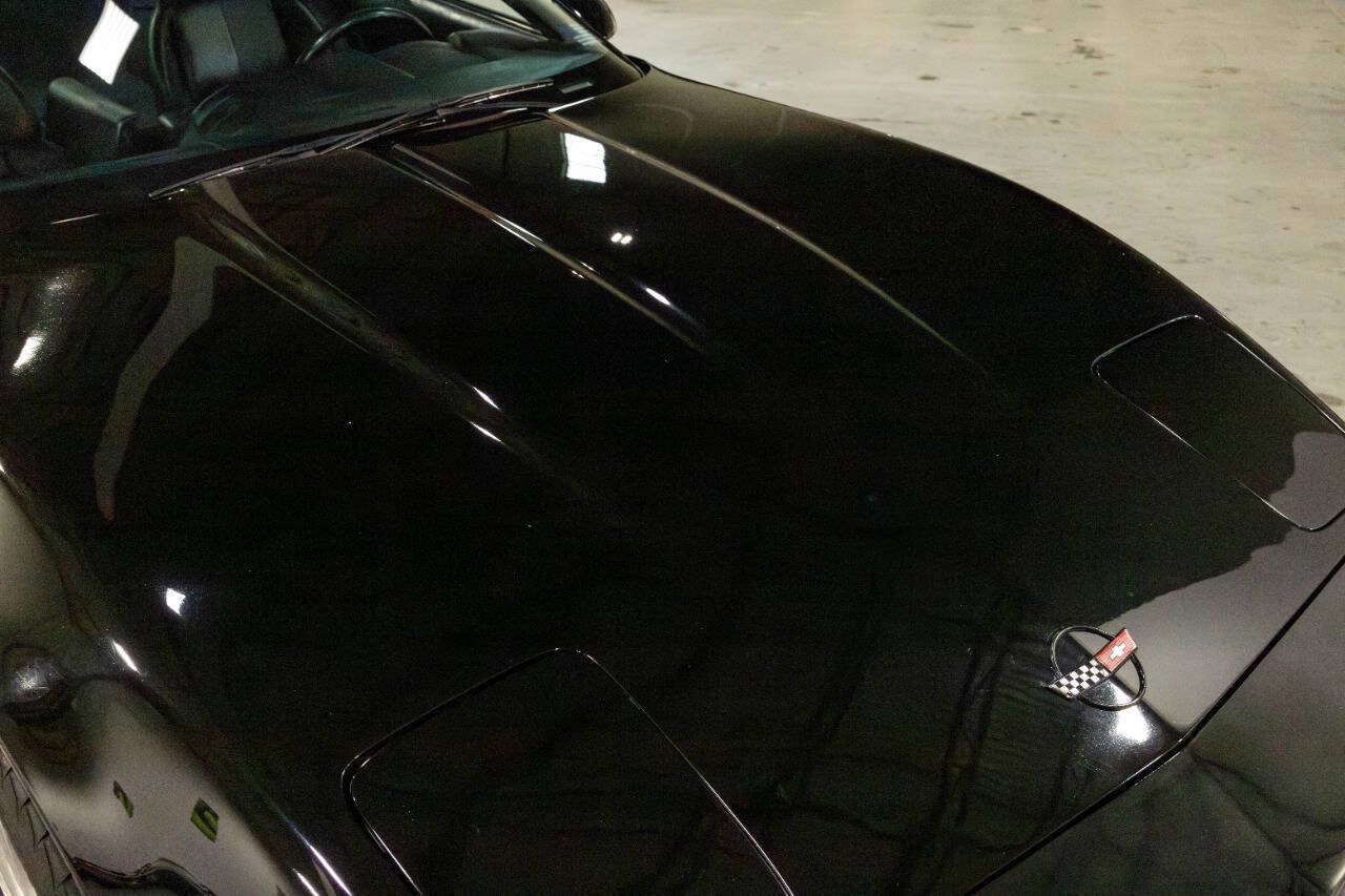 Used 1990 Chevrolet Corvette Coupe RWD image 10