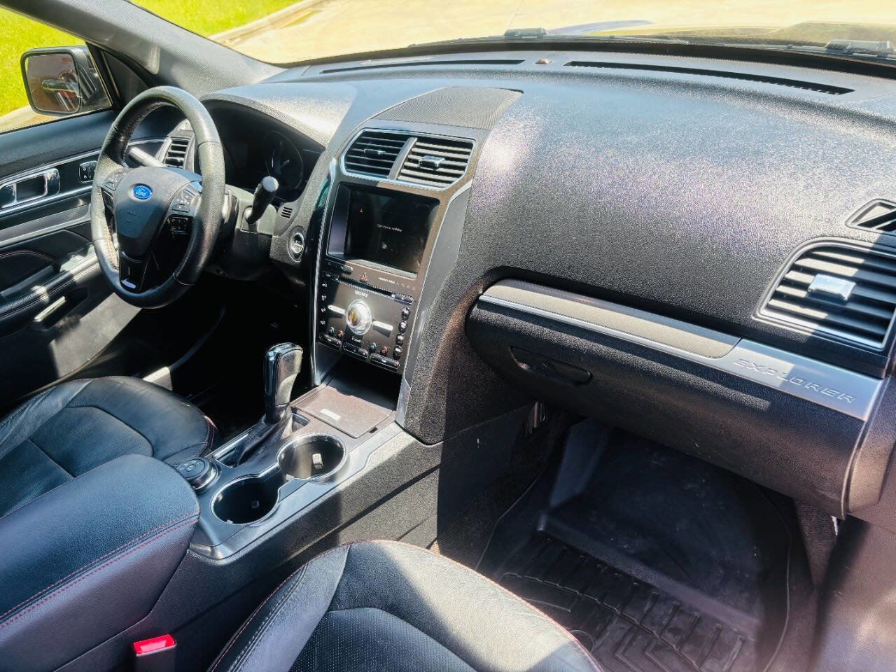 Used 2018 Ford Explorer Sport w/ Equipment Group 401A image 22