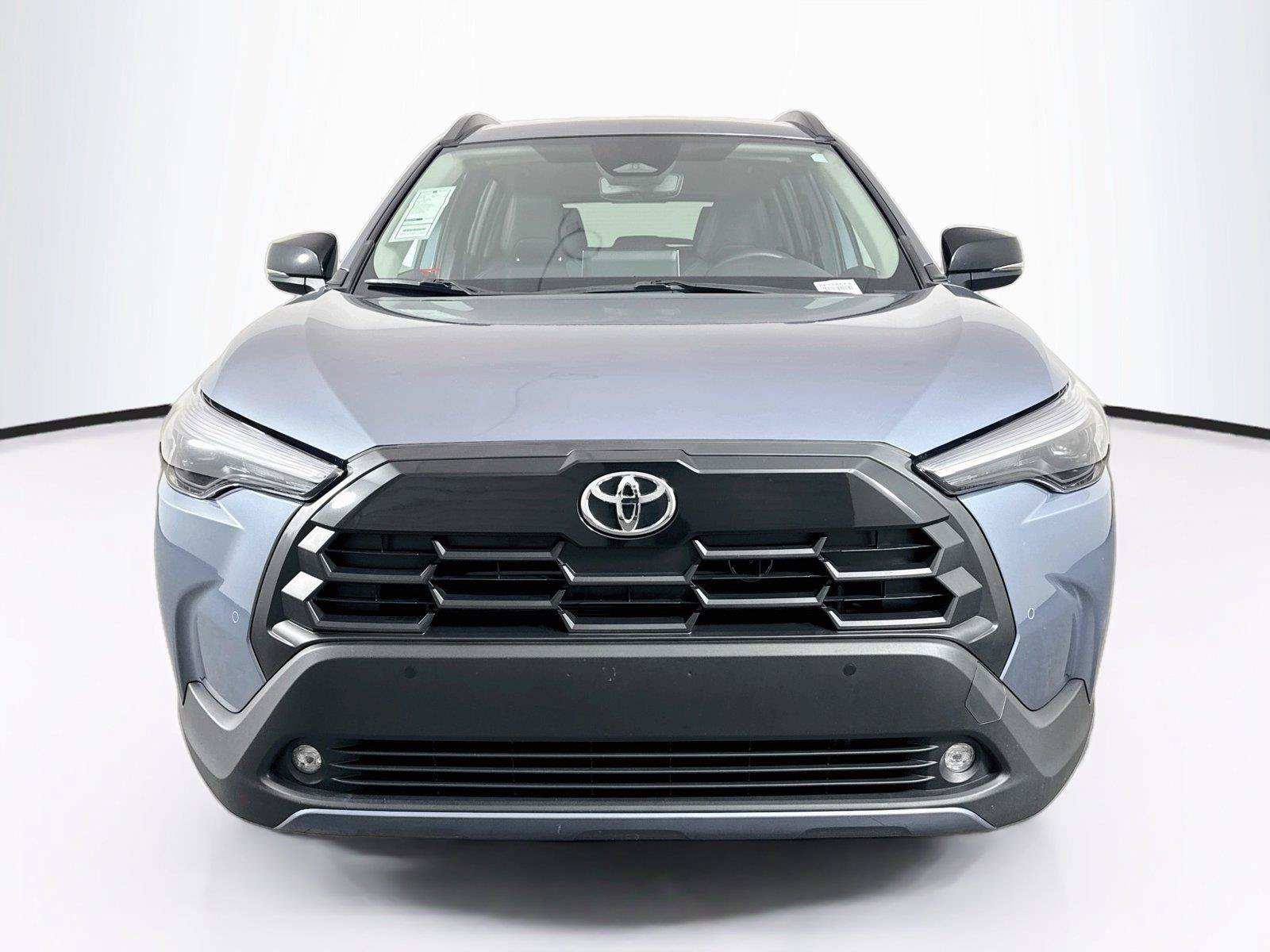Certified 2026 Toyota Corolla Cross XLE FWD image 9