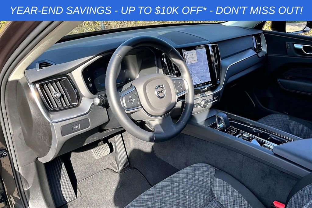 Used 2025 Volvo XC60 B5 Core w/ Protection Package Premier AWD/4WD image 19
