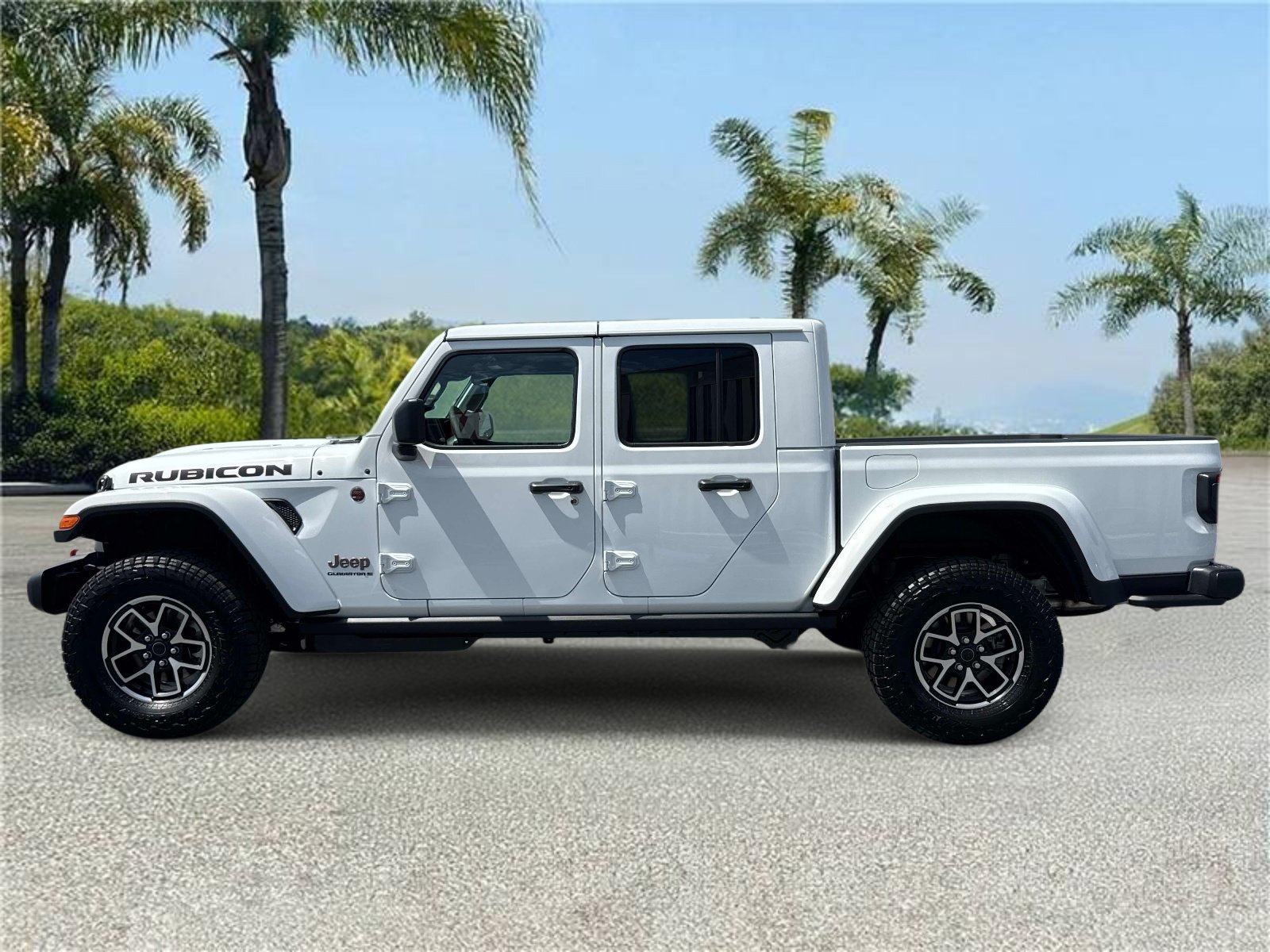 New 2026 Jeep Gladiator Rubicon w/ Steel Power Dome Hood Package AWD/4WD image 2