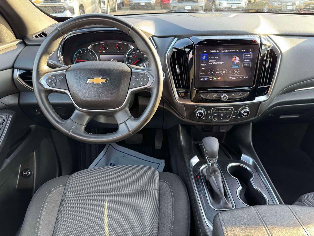 Used 2023 Chevrolet Traverse LT FWD image 20