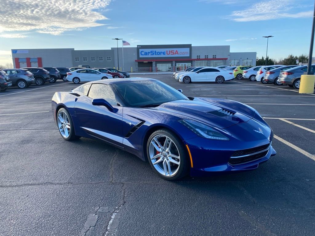 Used 2018 Chevrolet Corvette Stingray Coupe w/ 1LT image 1