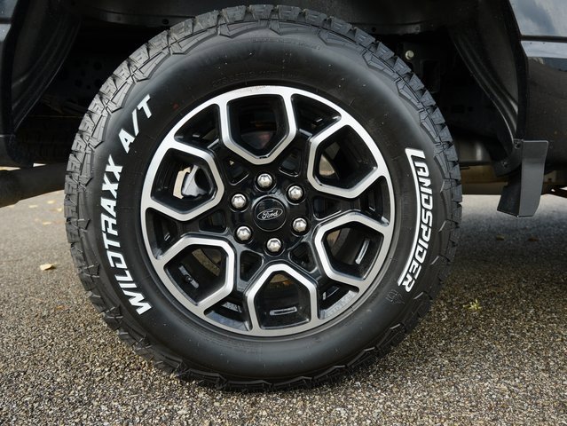 Used 2023 Ford F150 Lariat image 37