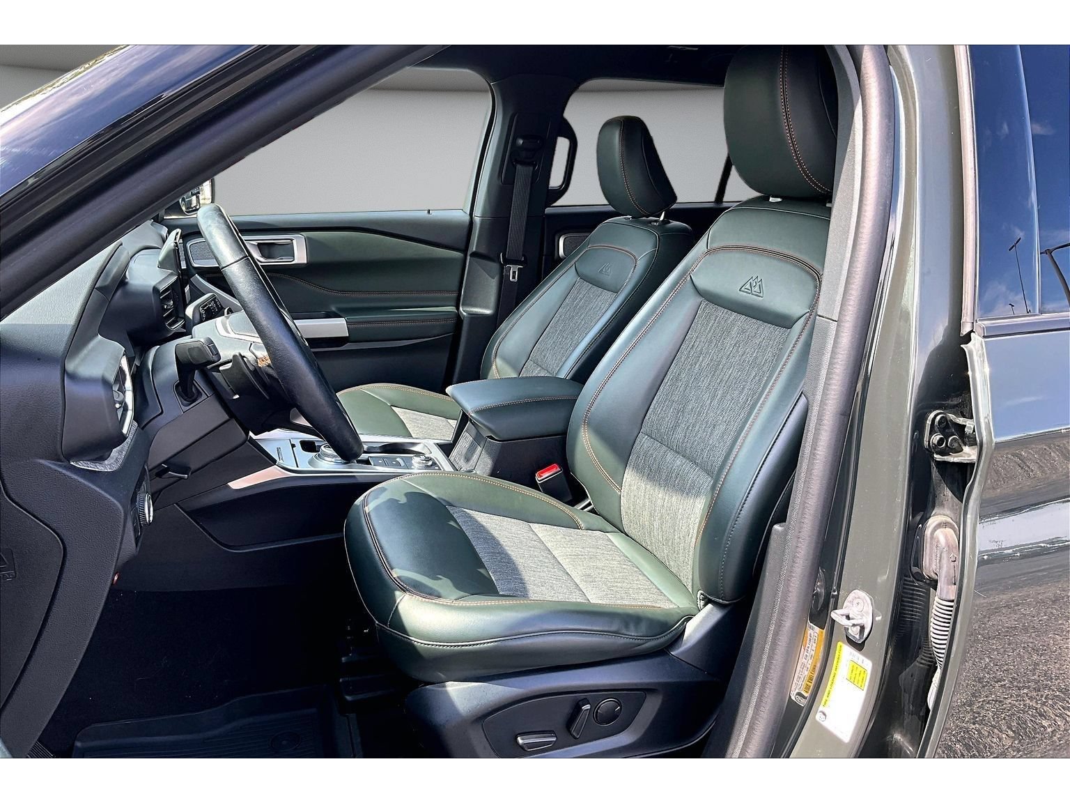 Used 2024 Ford Explorer Timberline w/ Timberline Technology Package AWD/4WD image 31