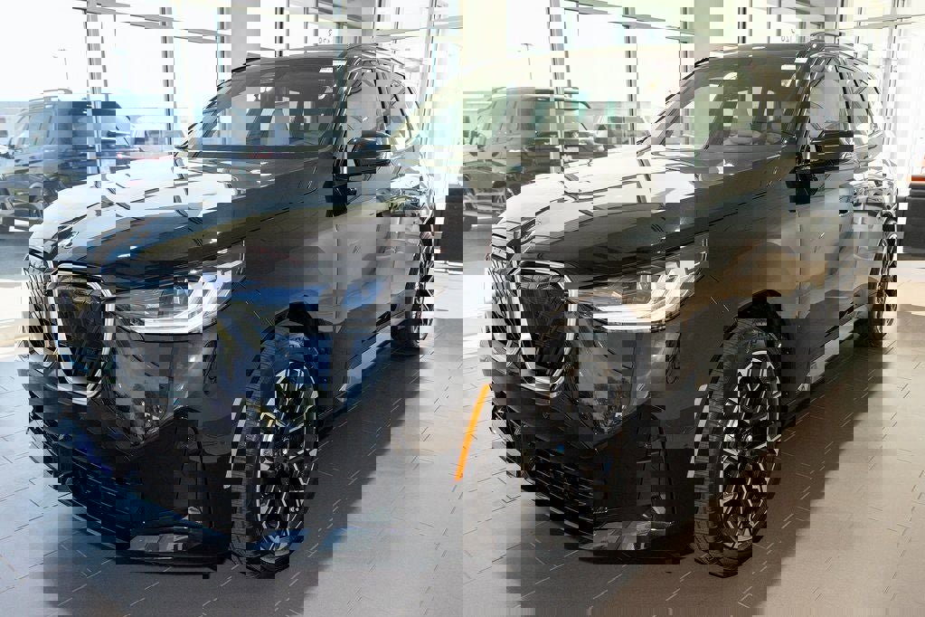 Used 2026 BMW X3 xDrive30 w/ Premium Package image 3