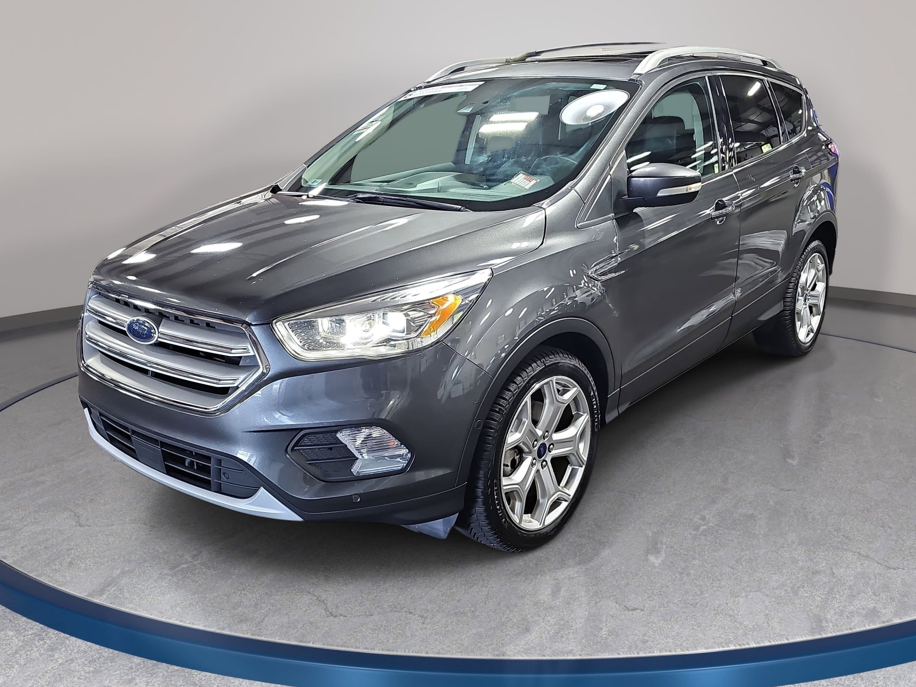 Used 2018 Ford Escape Titanium w/ Ford Safe & Smart Package AWD/4WD image 1