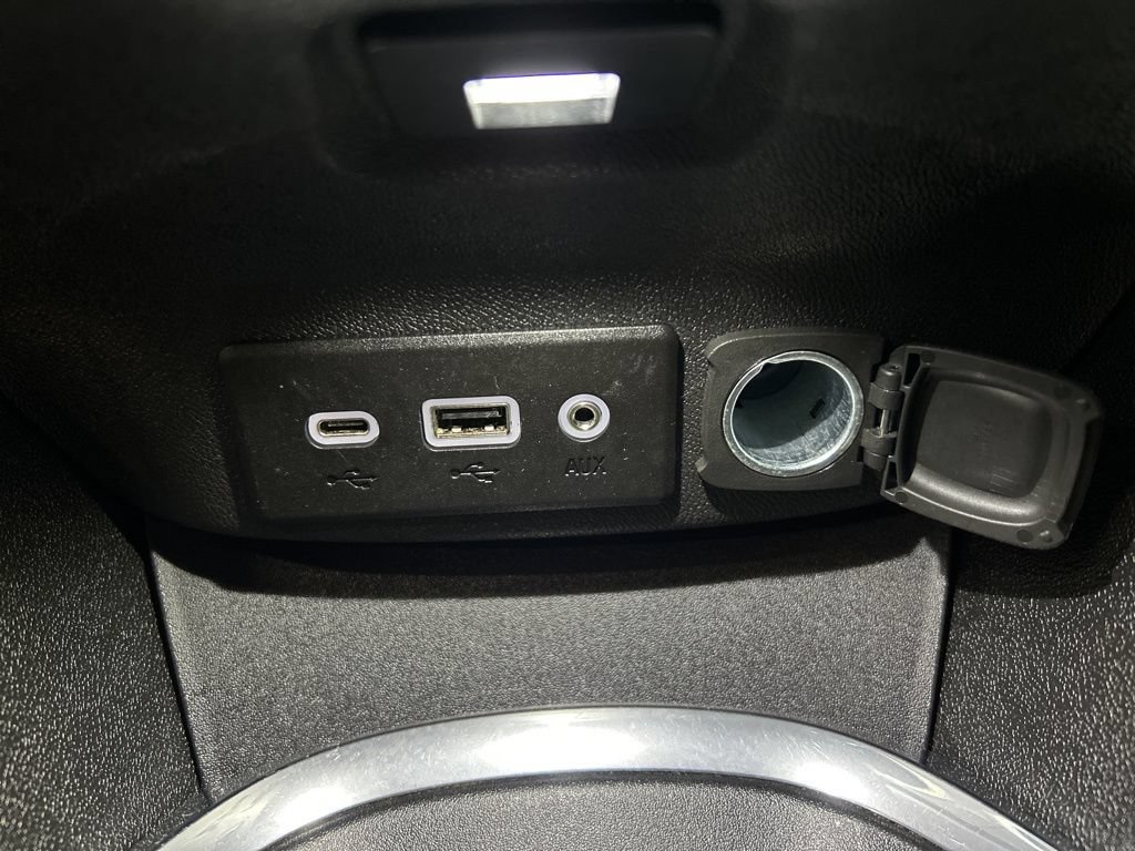 Used 2023 Chevrolet Malibu LT FWD image 31