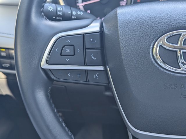 Used 2023 Toyota Highlander XLE image 22